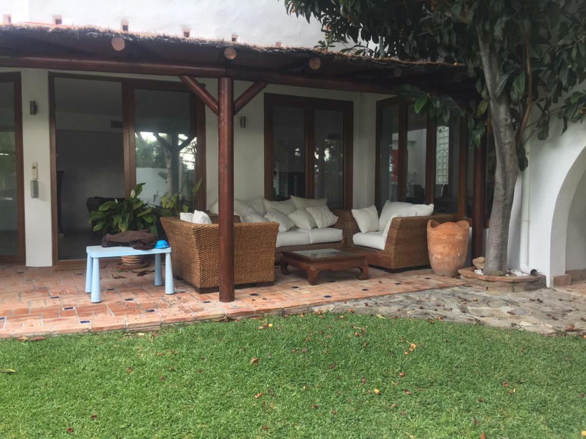 Villa With Heated Pool And Jacuzzi Close To Puerto Banus And Beach 埃斯特波纳 外观 照片